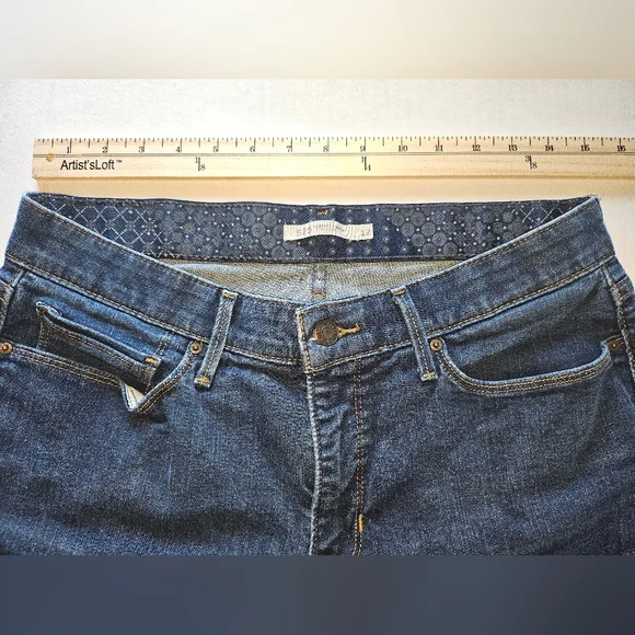 Levi's 525 Perfect Waist Straight Women's Jeans in Dark Blue - Picture 6 of 13